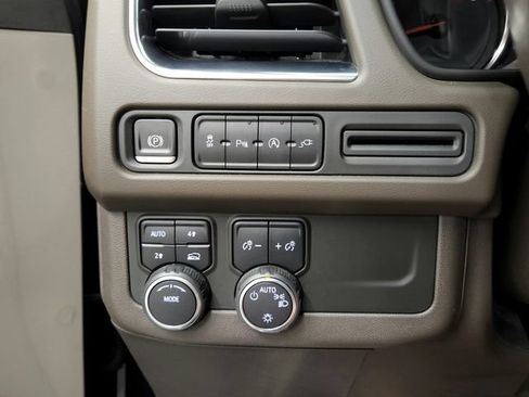 Used 2021 Chevrolet Tahoe LT AWD/4WD image 37