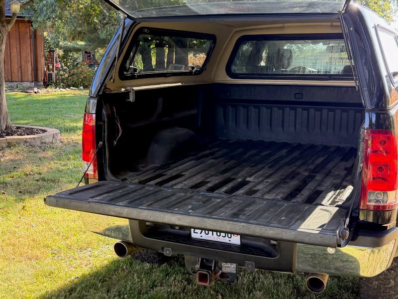 Used 2013 GMC Sierra 2500 SLT w/ SLT Convenience Package AWD/4WD image 3