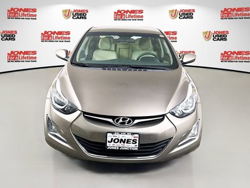 Used 2014 Hyundai Elantra SE w/ Option Group 02 FWD image 11