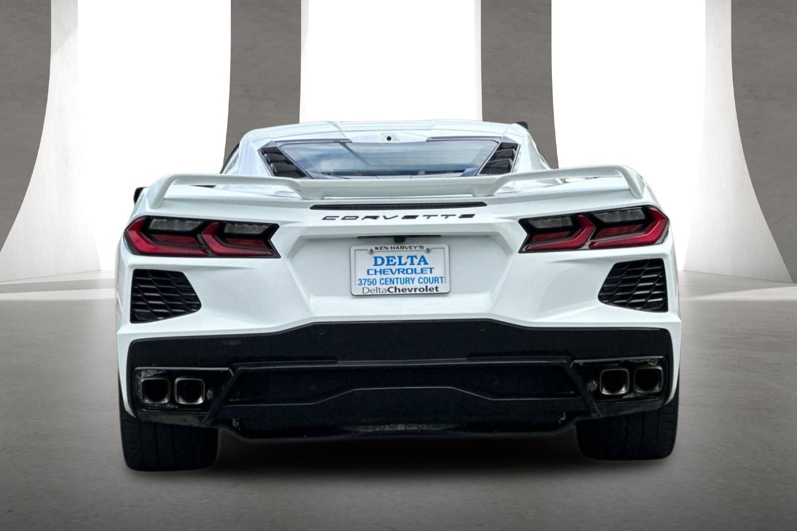 Used 2022 Chevrolet Corvette Stingray Premium Cpe w/ Z51 Performance Package RWD image 5