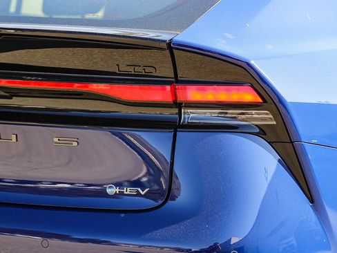 New 2026 Toyota Prius Limited image 9