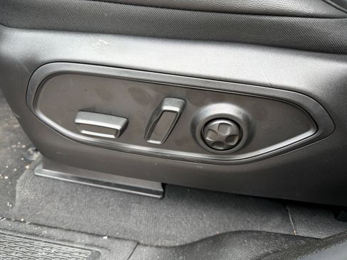 New 2026 Jeep Grand Cherokee L Limited AWD/4WD image 10