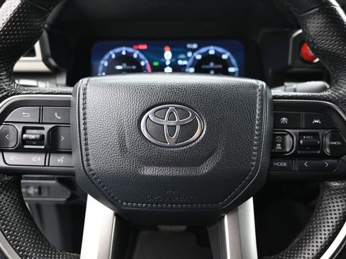 Used 2024 Toyota Tacoma TRD Off-Road image 11