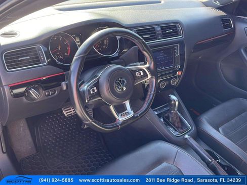 Used 2018 Volkswagen Jetta GLI FWD image 18
