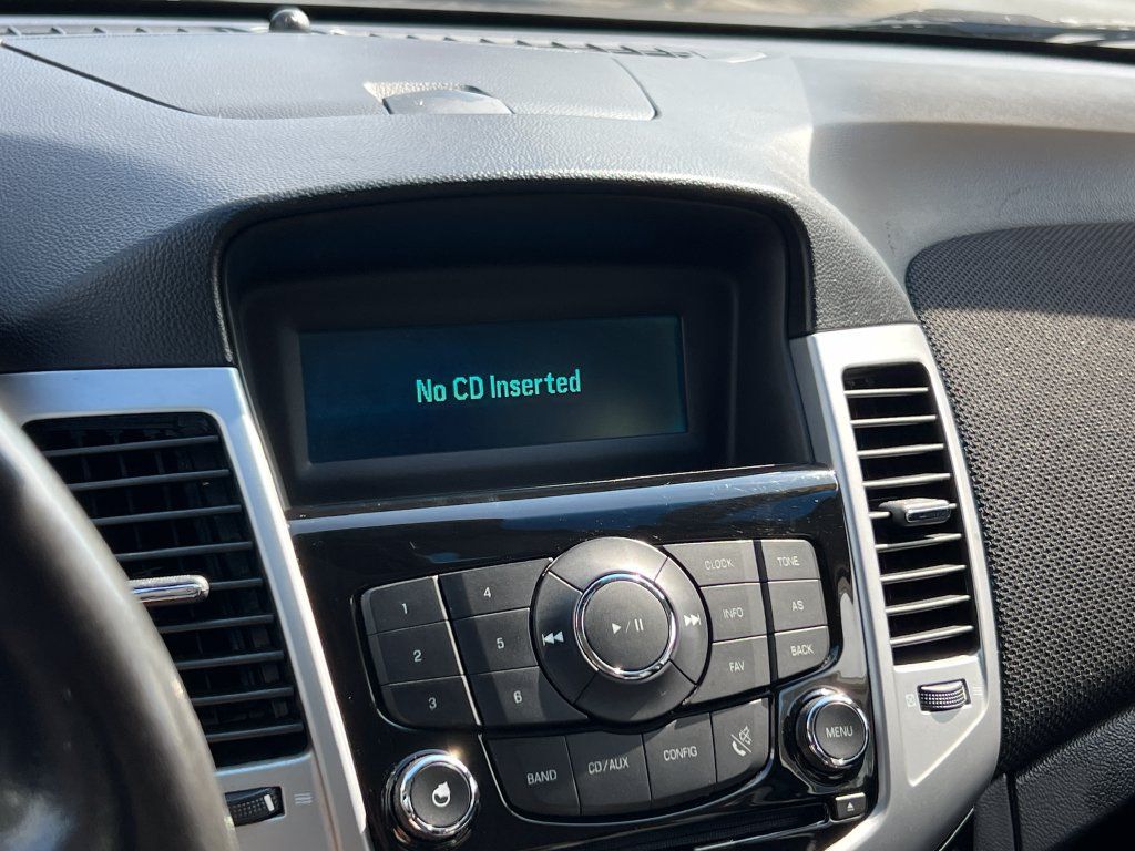 Used 2011 Chevrolet Cruze LT FWD image 31