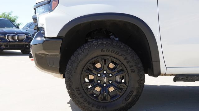 Used 2024 Chevrolet Silverado 1500 ZR2 w/ Technology Package AWD/4WD image 5
