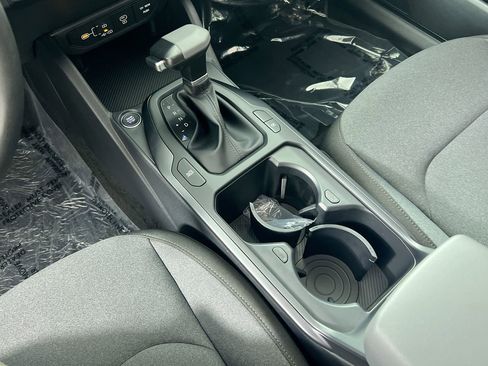 New 2025 Kia K4 LXS image 24