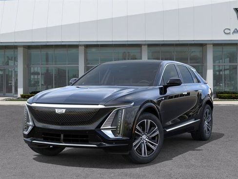New 2025 Cadillac Lyriq Luxury w/ LPO, Floor Liner Package RWD image 7