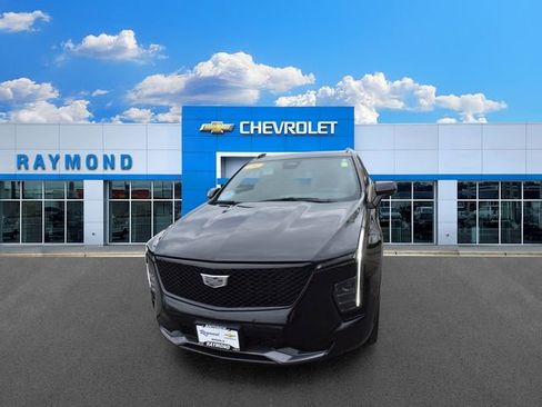 Used 2024 Cadillac XT4 Sport w/ Technology Package AWD/4WD image 8