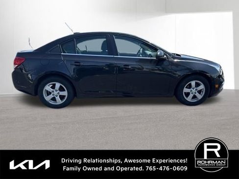 Used 2016 Chevrolet Cruze LT FWD image 6