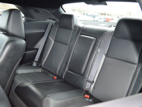 Used 2015 Dodge Challenger R/T Plus RWD image 16