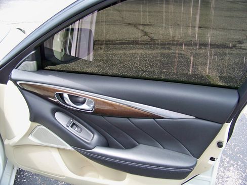 Used 2018 INFINITI Q50 Luxe w/ Sensory Package (Luxe) image 19