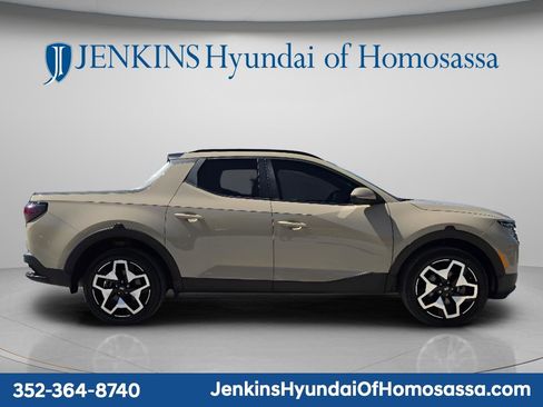 Used 2023 Hyundai Santa Cruz Limited AWD/4WD image 3