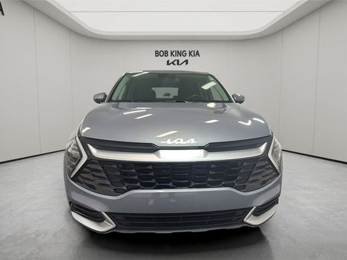 Used 2024 Kia Sportage EX FWD image 8