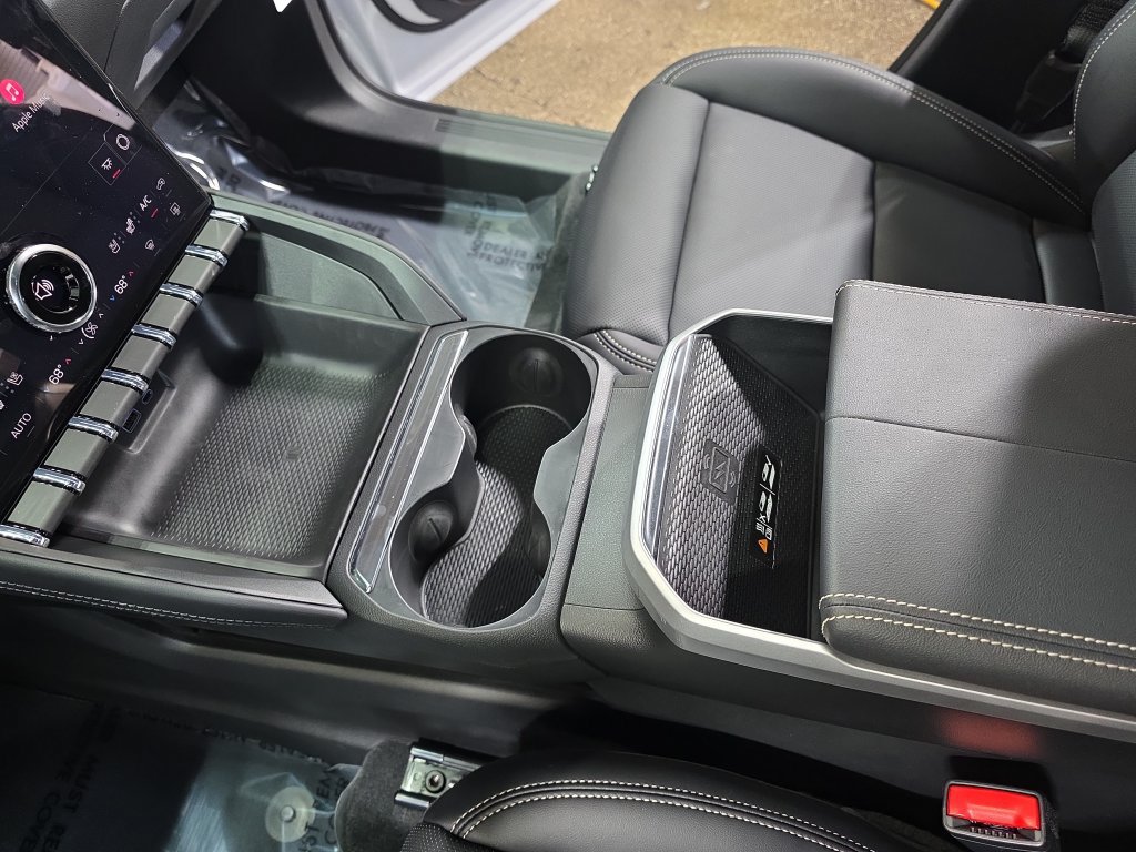 New 2027 GMC Terrain Elevation w/ Elevation Premium Package AWD/4WD image 23
