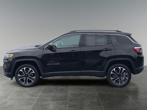 Used 2022 Jeep Compass Limited w/ Sun and Sound Group AWD/4WD image 4