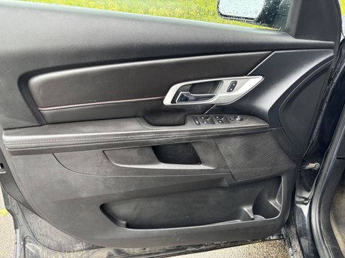 Used 2017 GMC Terrain SLE FWD image 10
