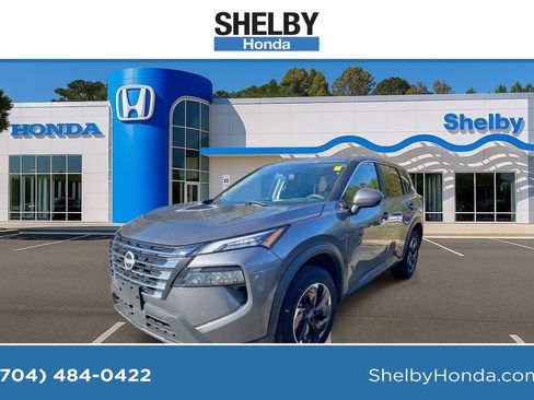 Used 2024 Nissan Rogue SV image 1