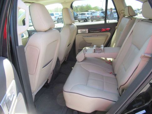 Used 2008 Lincoln MKX AWD image 16