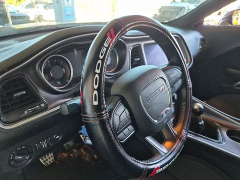 Used 2021 Dodge Challenger R/T Scat Pack RWD image 9