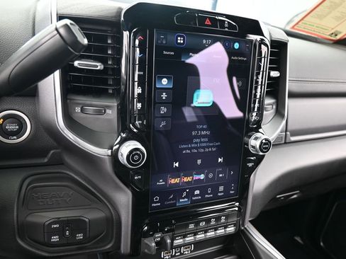 Used 2025 RAM 3500 Laramie image 19