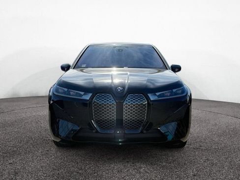 Used 2025 BMW iX xDrive50 AWD/4WD image 8