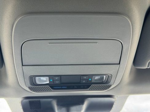 Used 2025 Ford F150 XLT w/ Equipment Group 301A Standard AWD/4WD image 17