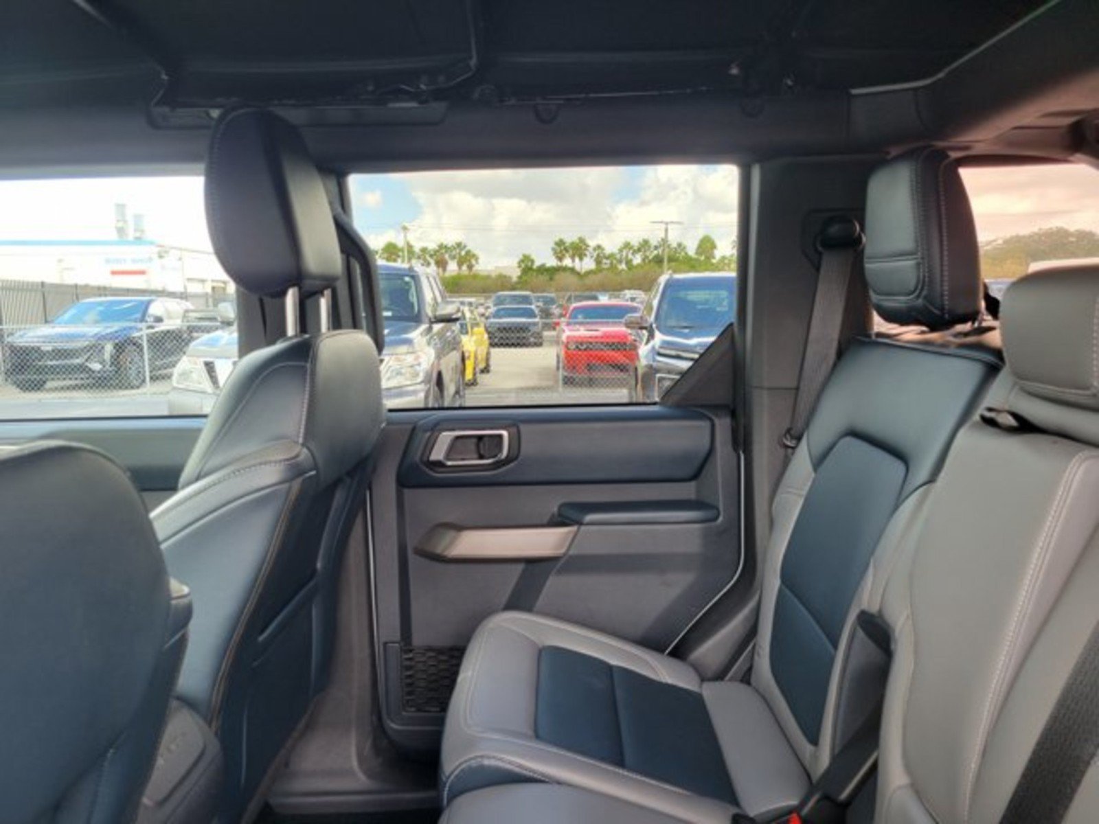 Used 2023 Ford Bronco Outer Banks AWD/4WD image 28