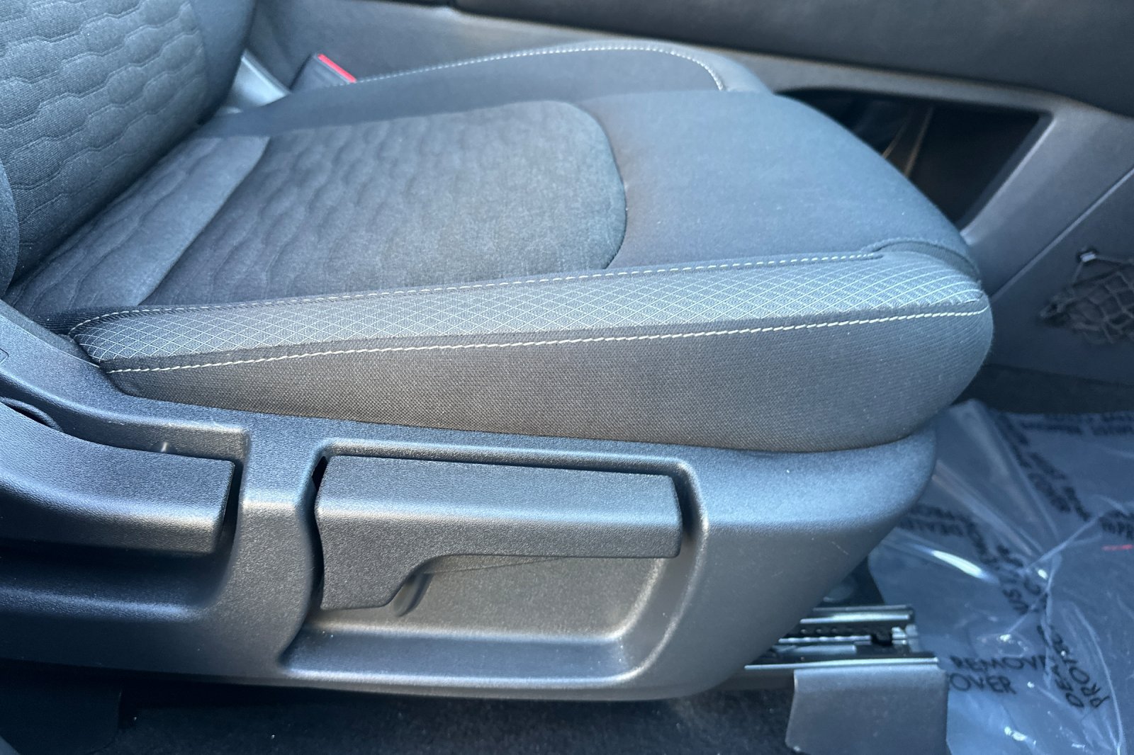 Certified 2025 Nissan Pathfinder SV w/ Cargo Package FWD image 24