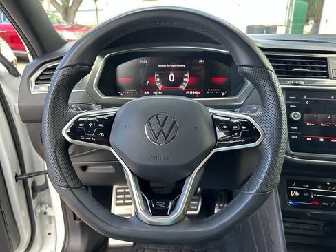 Certified 2024 Volkswagen Tiguan SE R-Line FWD image 21