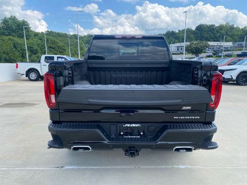 Used 2024 GMC Sierra 1500 Denali AWD/4WD image 18