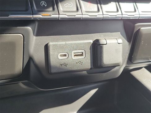 Used 2019 Chevrolet Silverado 1500 RST w/ All-Star Edition image 10