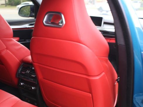 Used 2018 BMW X6 M image 77