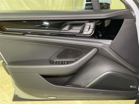 New 2026 Porsche Panamera 4 image 35