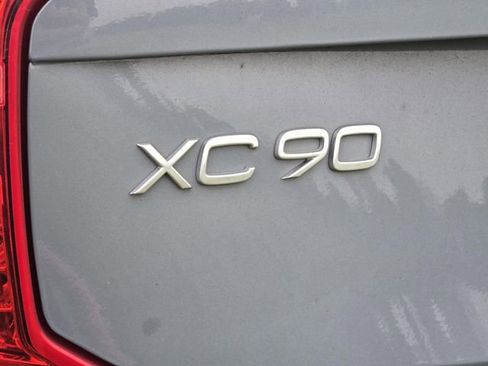 Used 2020 Volvo XC90 T5 Momentum w/ Protection Package AWD/4WD image 8