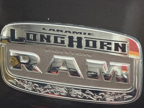 Used 2017 RAM 1500 Laramie Longhorn AWD/4WD image 8