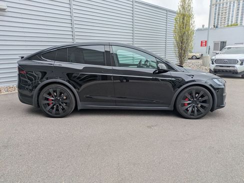 Used 2023 Tesla Model X Plaid image 2