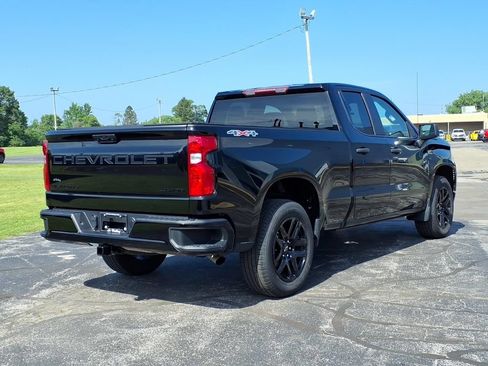 Used 2023 Chevrolet Silverado 1500 Custom w/ LPO, Dark Essentials Package AWD/4WD image 14