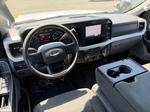 Certified 2025 Ford F250 XLT AWD/4WD image 14