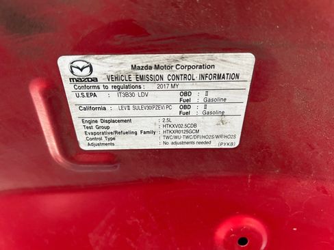 Used 2017 MAZDA MAZDA3 Grand Touring image 38