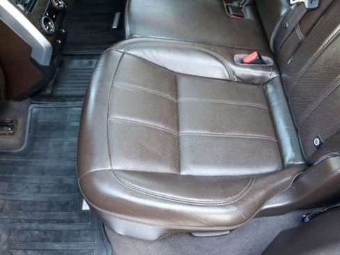 Used 2018 Land Rover Range Rover Sport HSE image 18