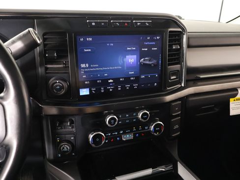 Used 2023 Ford F250 Lariat w/ Lariat Ultimate Package AWD/4WD image 5