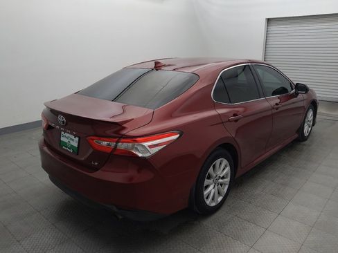 Used 2020 Toyota Camry LE image 9