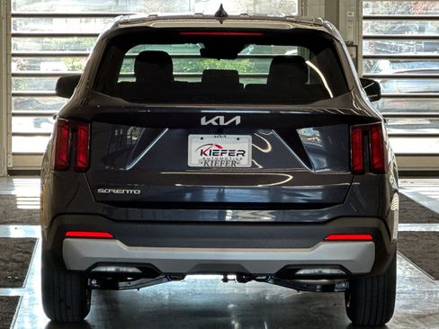 New 2026 Kia Sorento LX image 4