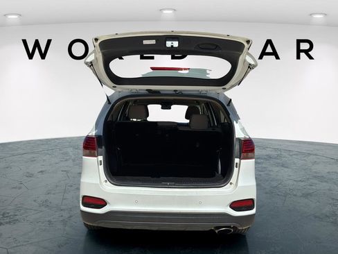 Used 2020 Kia Sorento LX w/ LX I4 Convenience Package image 9