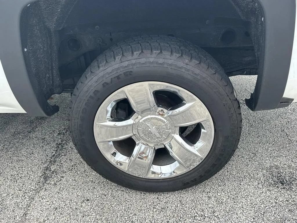 Used 2017 Chevrolet Silverado 1500 LTZ Z71 w/ LPO, Street Package AWD/4WD image 13