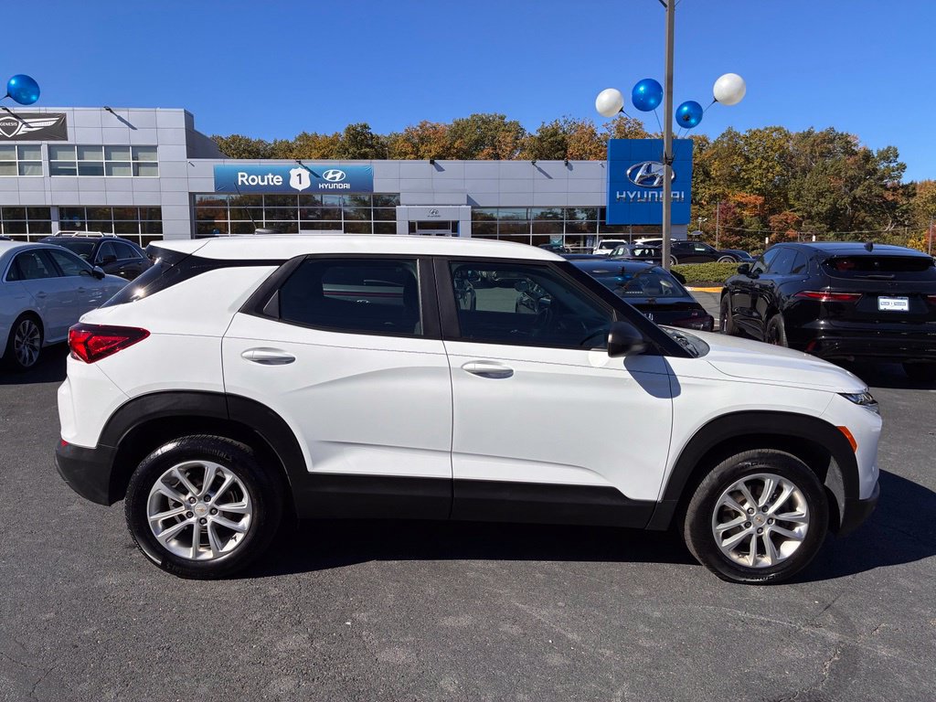 Used 2024 Chevrolet TrailBlazer LS AWD/4WD image 8