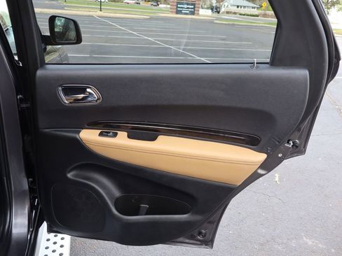 Used 2016 Dodge Durango Citadel w/ Premium Entertainment Group image 27