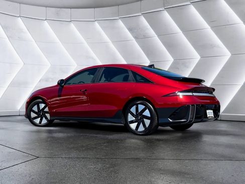 Used 2024 Hyundai Ioniq 6 SE RWD image 6