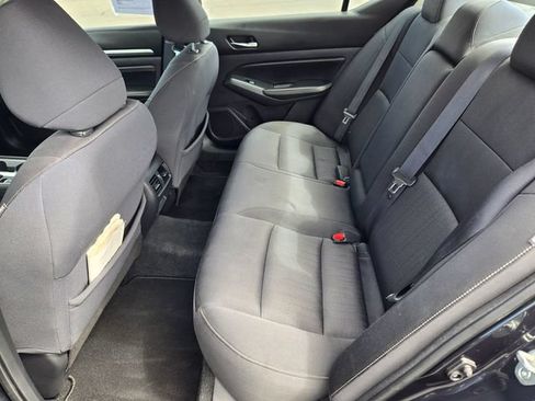 Used 2019 Nissan Altima 2.5 SV FWD image 10